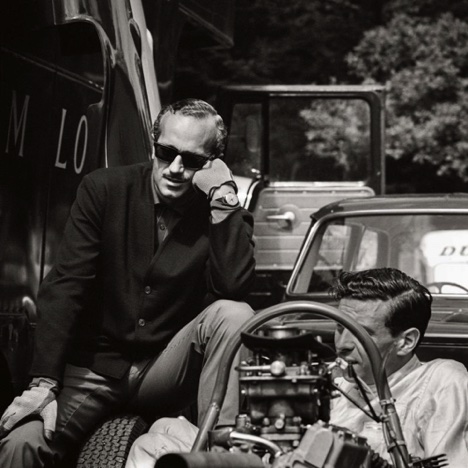 Réflexion entre Colin Chapman et Jim Clark... Réflexion entre Colin Chapman et Jim Clark...